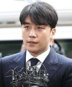 娱乐圈艰难吗,艰难与辉煌并存的人生舞台